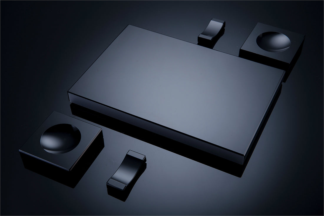 Sushi-Set aus Schwarzglas von Black Glass, mit Sushiplatte, Saucenschalen und Stickablagen